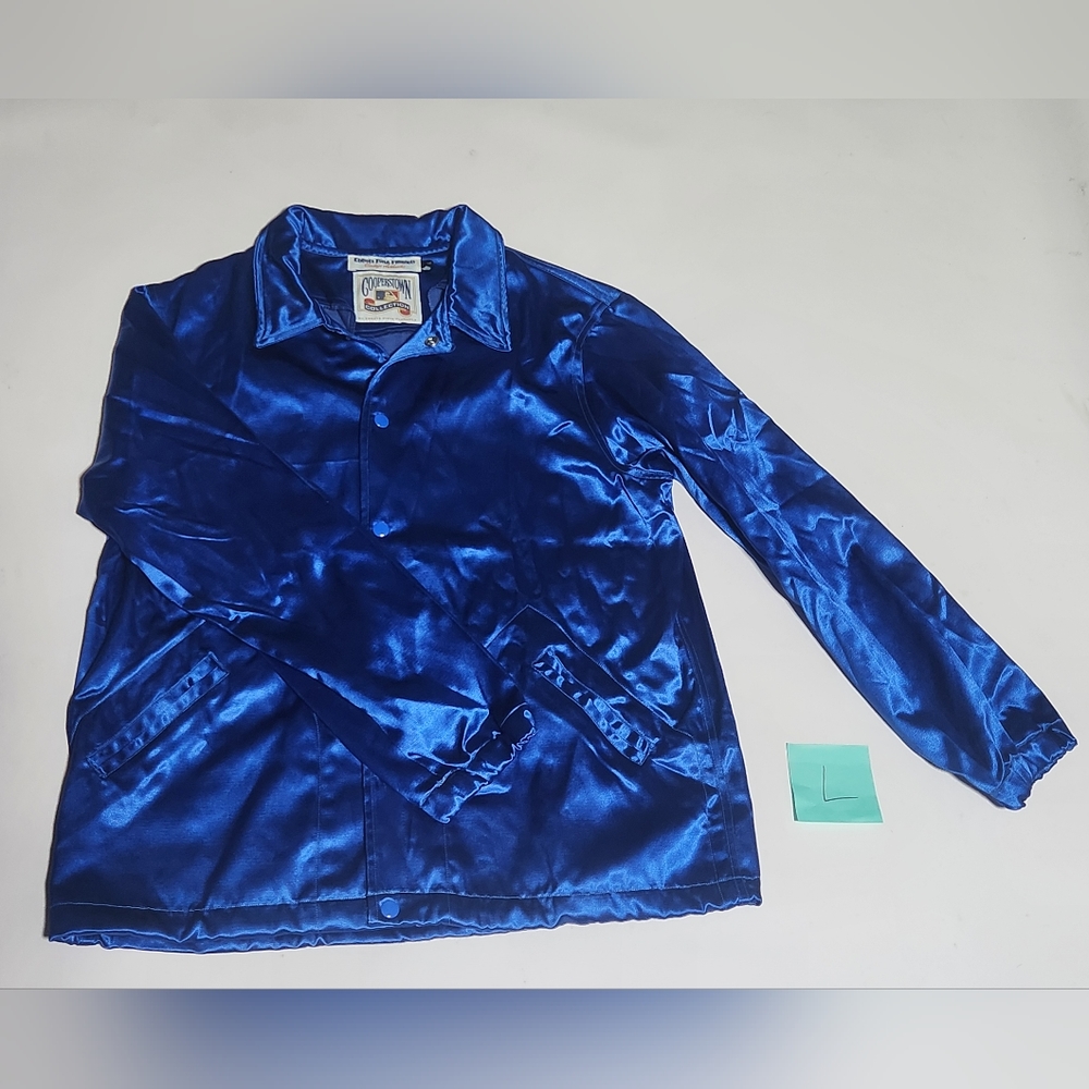 Mens Satin Windbreaker. Large.